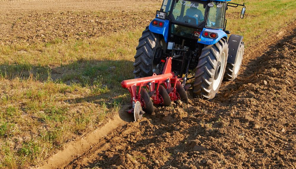How To Use Disc Plough Effectively: 6 Tips To Follow