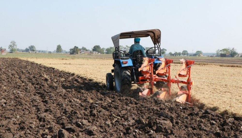 A Guide to Using Hydraulic Reversible Plough in Agriculture